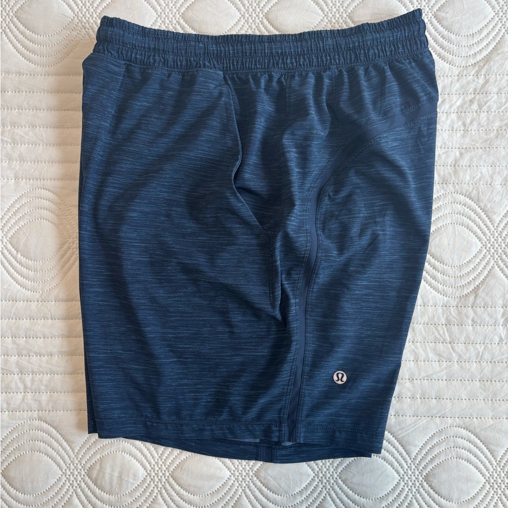 lululemon Pace Breaker Linerless Short 7” (medium)
